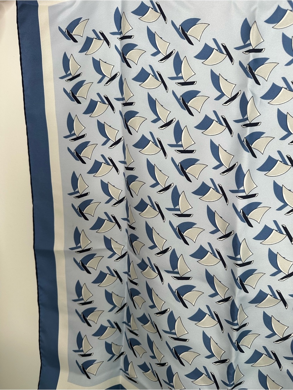 Vintage Gucci Silk Carré Scarf Archival Nautical Sailboat Print Made in Italy 70 - Picture 13 of 14